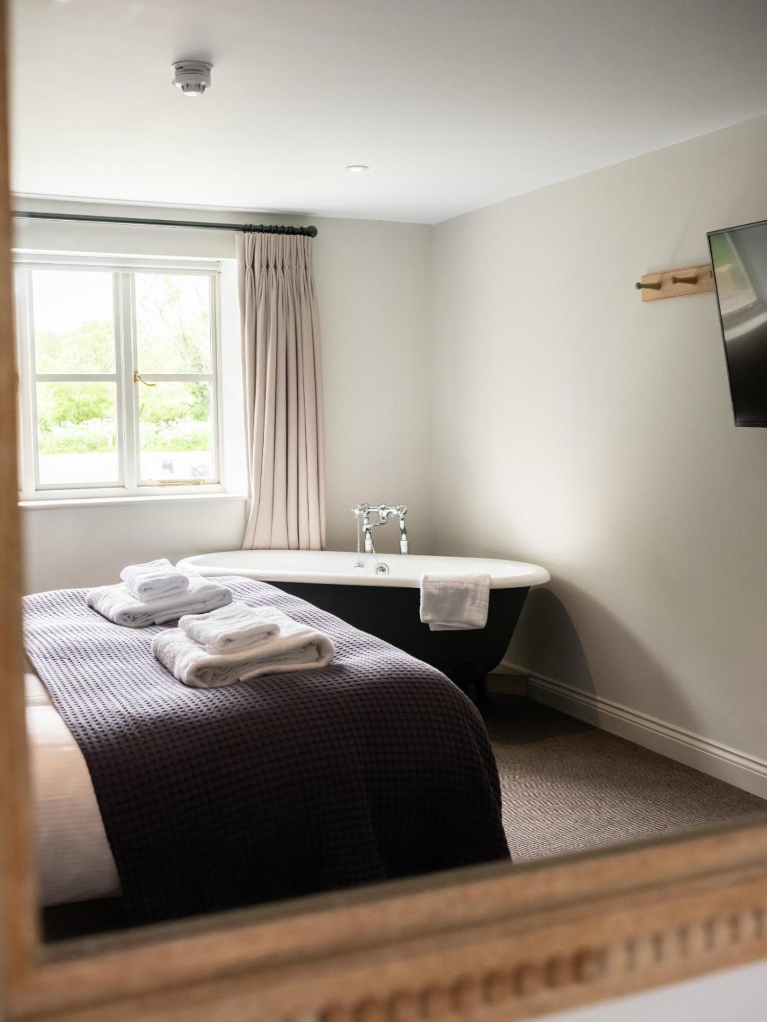 The Stump Hotel Cirencester Exterior photo